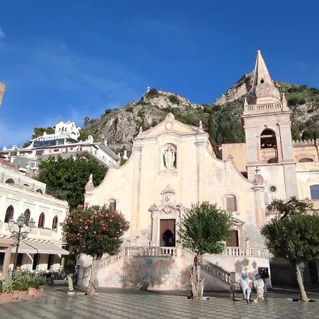 Blu Deluxe Panzió 3*