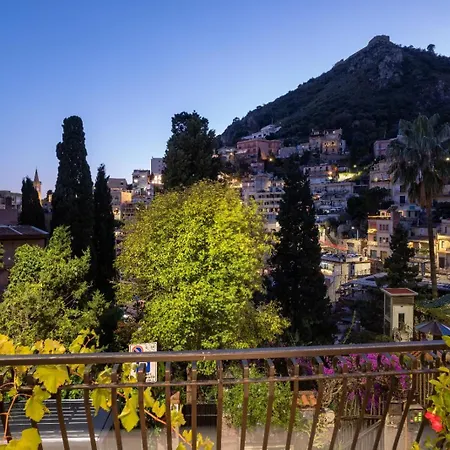 Blu Deluxe Taormina